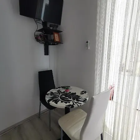 Lira 2 Апартаменты *