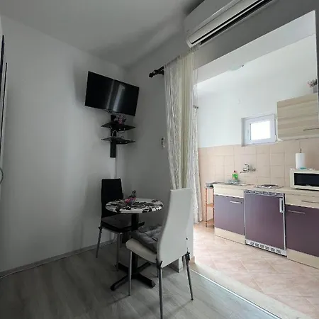 Апартаменты Lira 2